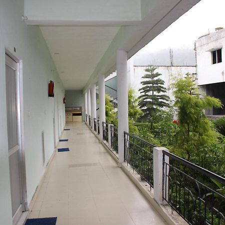 Kanara Hotel Bhīm Tāl Zewnętrze zdjęcie