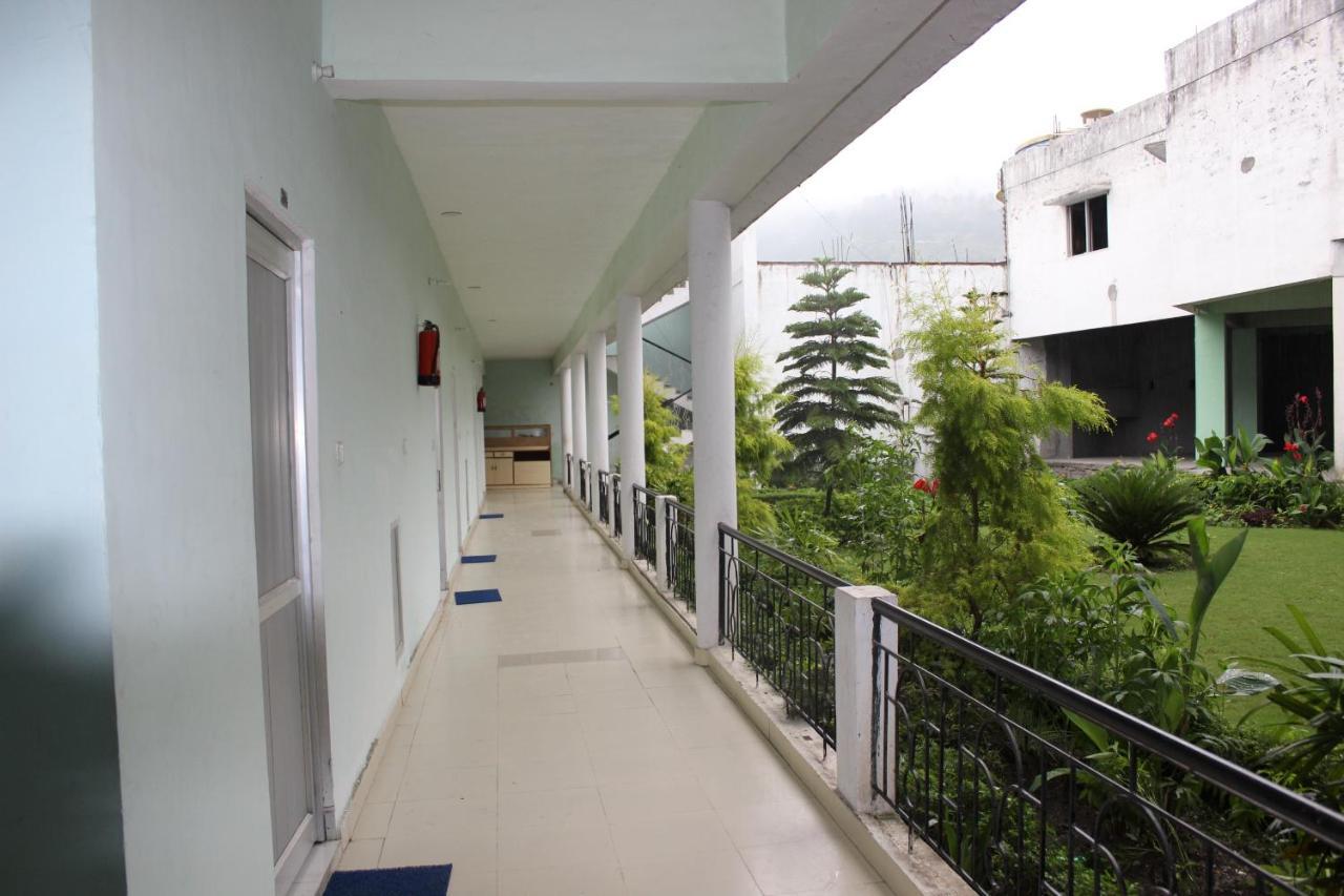 Kanara Hotel Bhīm Tāl Zewnętrze zdjęcie