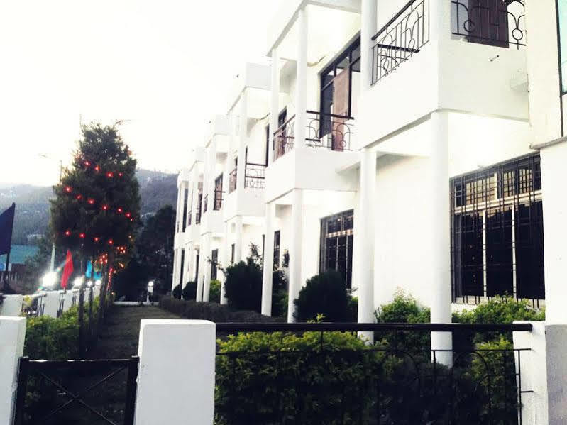 Kanara Hotel Bhīm Tāl Zewnętrze zdjęcie